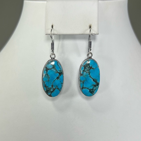 Exquisite Turquoise 925 Large Stone Gemstone Necklace & Earrings - Picture 3 of 9